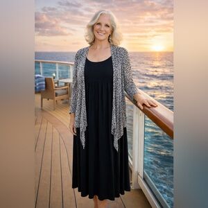 Chico's Travelers, Black and White Cardigan Sweater, size Chico’s 3, US XL